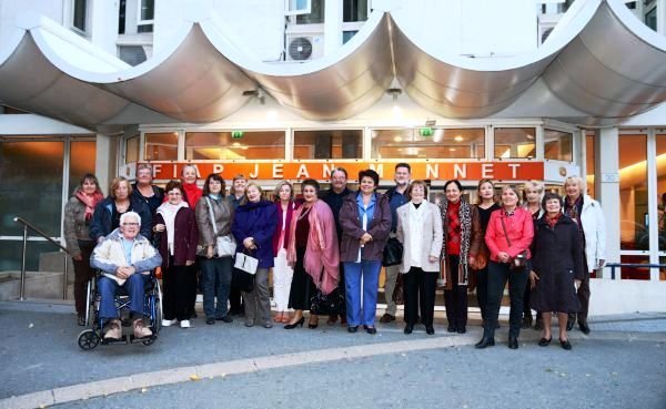 ELICIT project participants in front of a Jean Monnet building