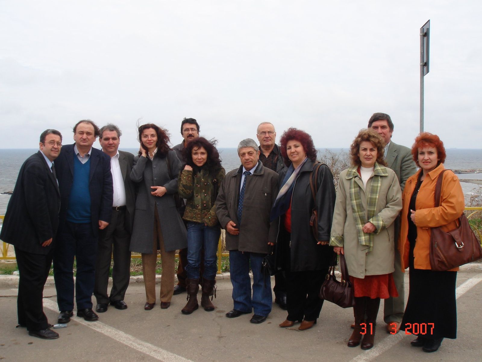 Foundation members and collaborators by the sea, 2007